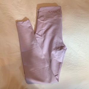 Like new Nike Sri-fit pro leggings